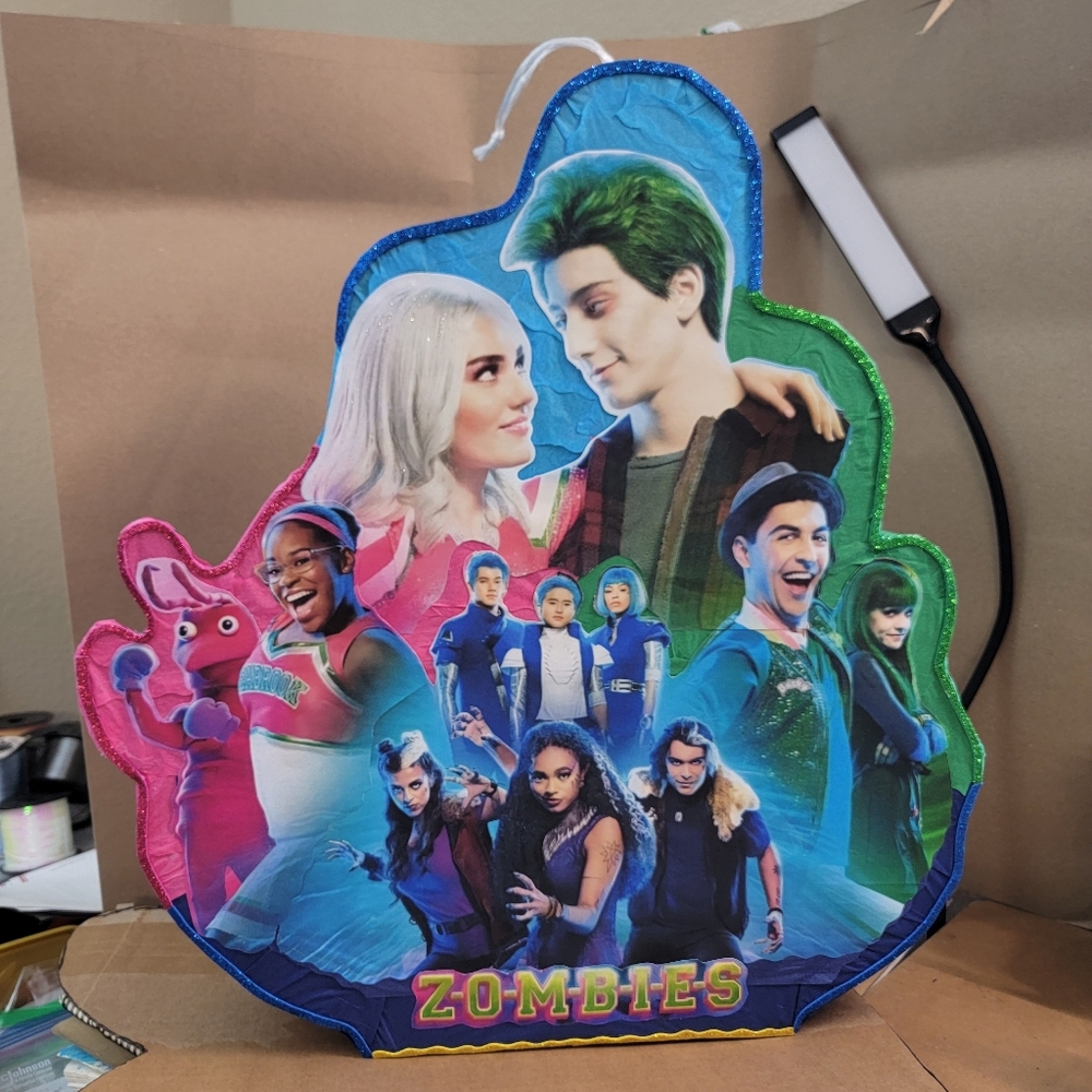 Custom Piñata - Picture 4 of 6